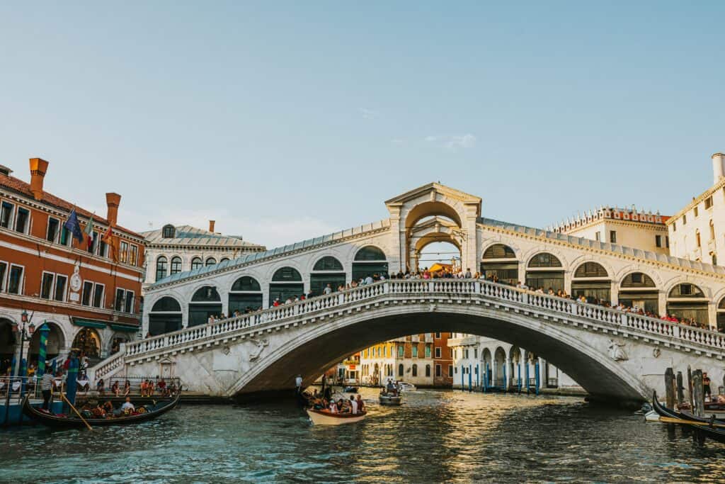 Best Things To Do In Venice - Rialto Bridge