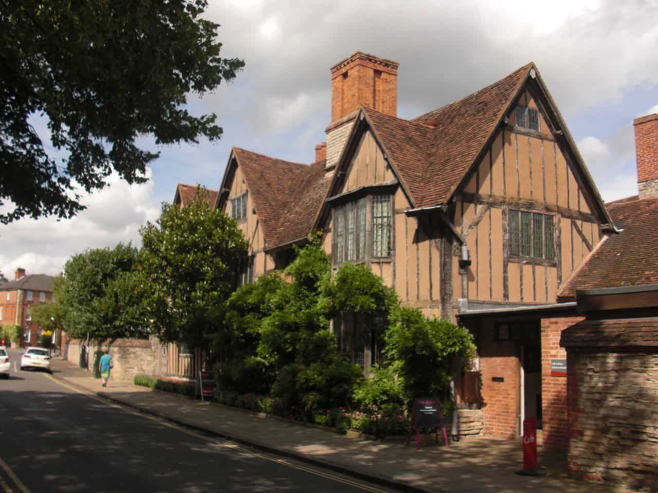 Stratford Upon Avon - Hall's Croft - A key attraction during a guided tour