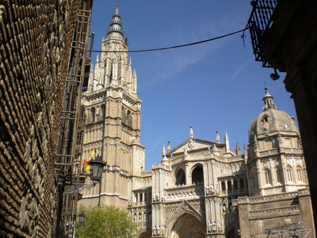 Toledo Cathedral - one if the must things to see when visiting 