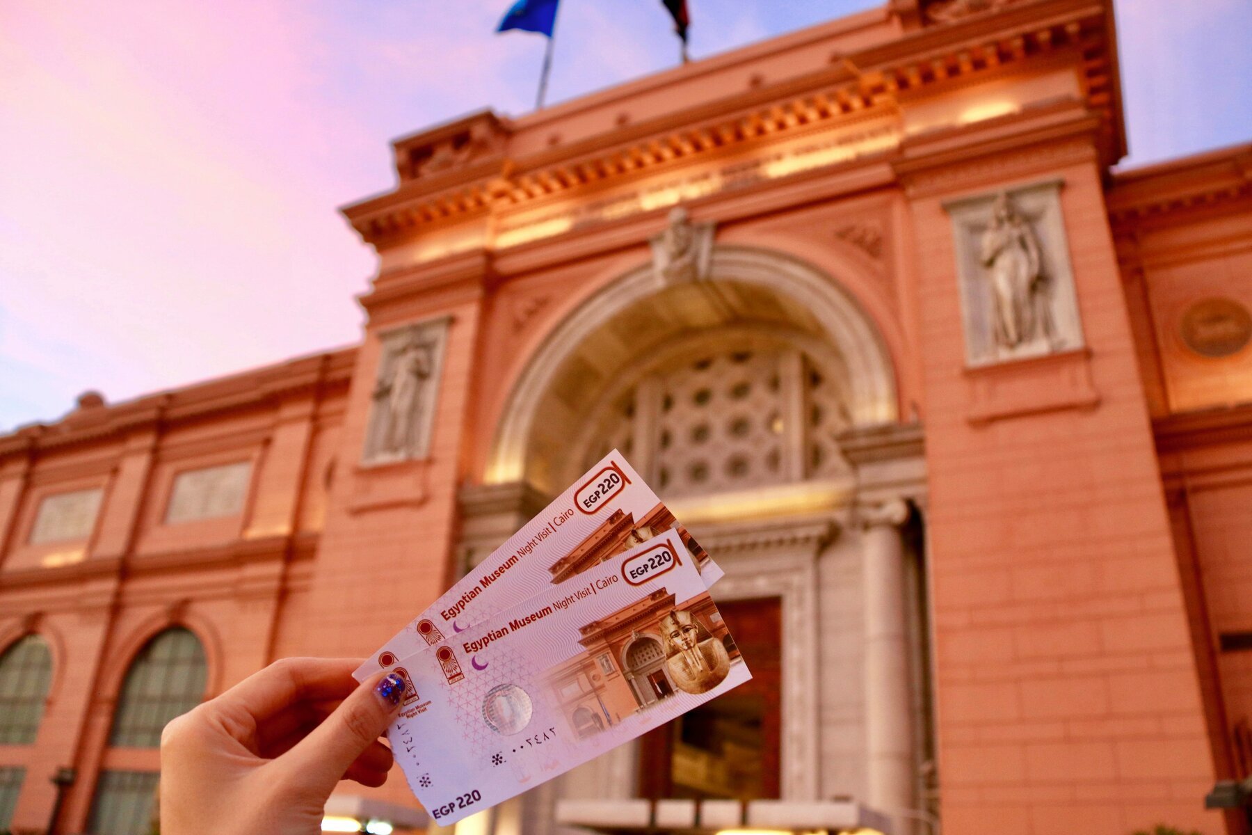 Budget Tips From Tour Guides