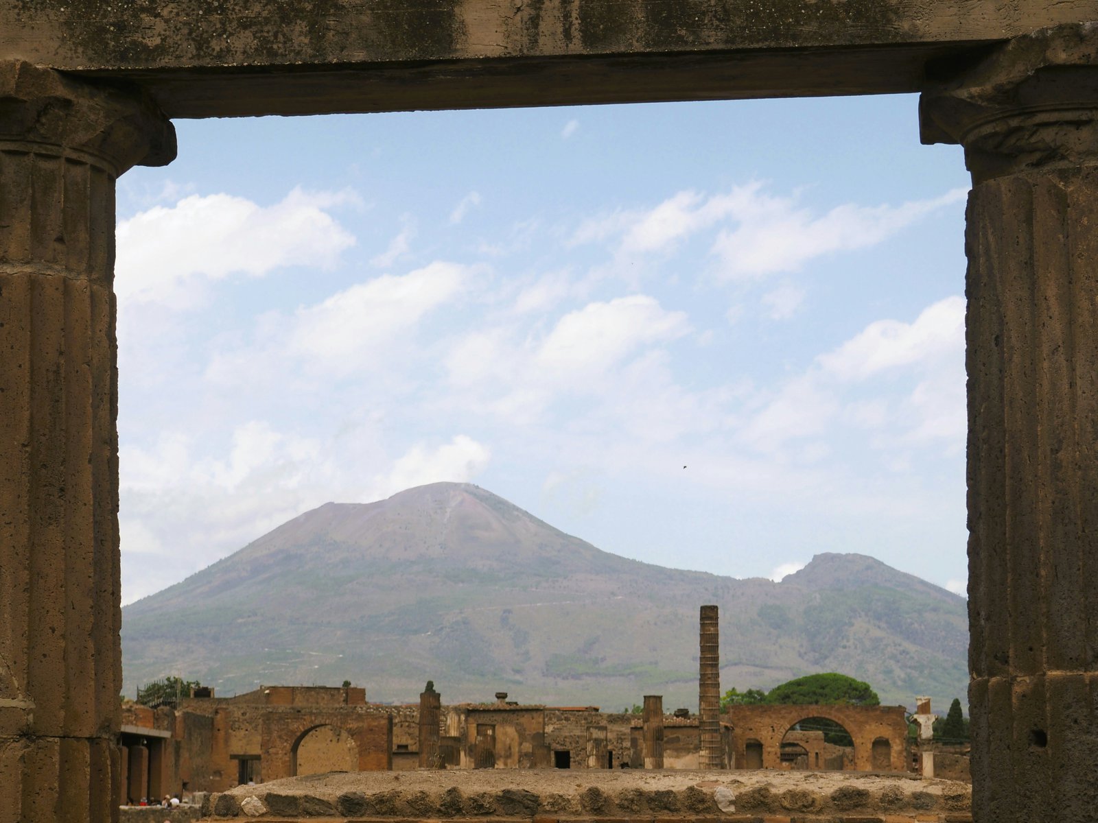 Pompeii Vs Herculaneum - Which One Is Better?